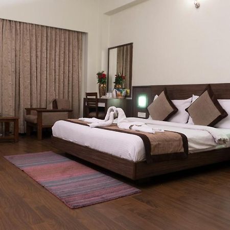 Hotel Mg Regency Baddi Exterior foto
