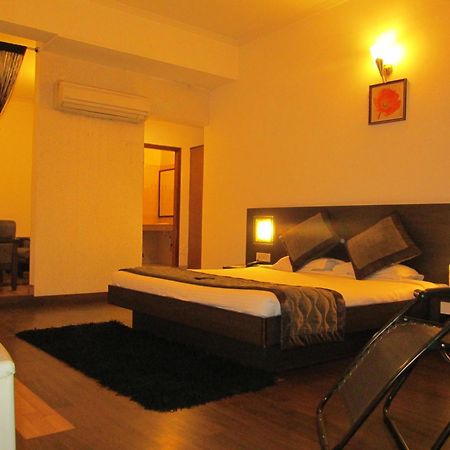 Hotel Mg Regency Baddi Exterior foto