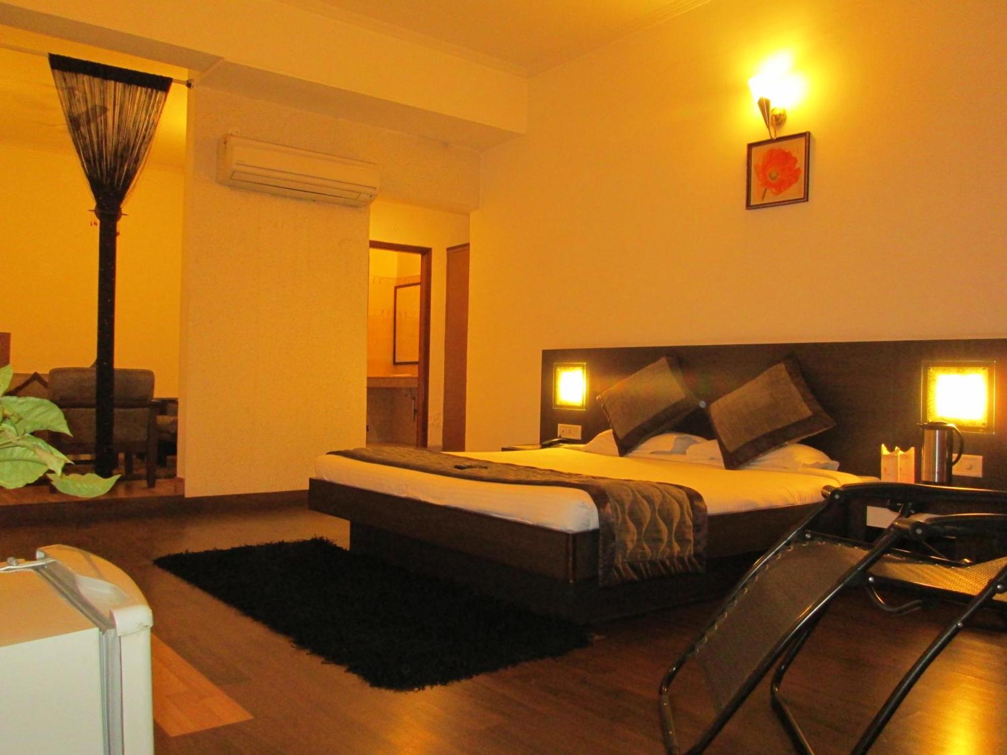 Hotel Mg Regency Baddi Exterior foto